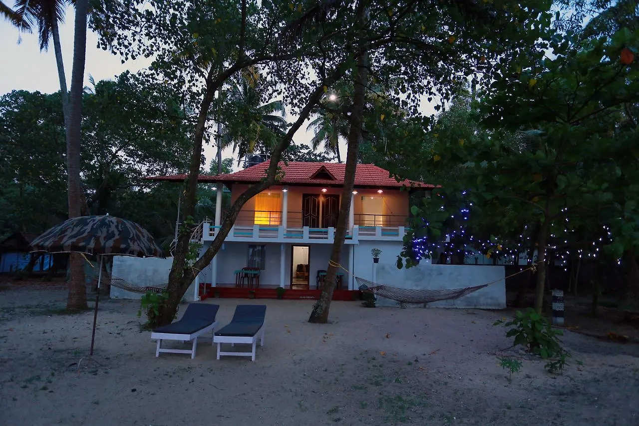 Marari Praise Beach Front Homestay Mararikulam 0*,  India