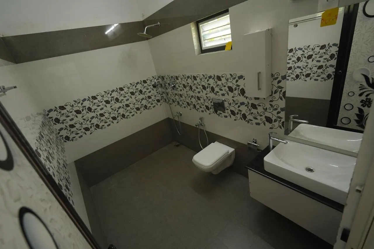 Marari Praise Beach Front Homestay Mararikulam India